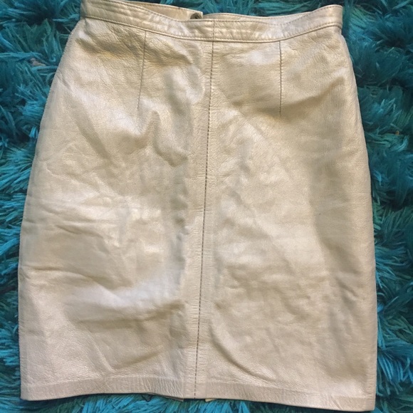 LEATHER VINTAGE Cache pencil skirt - Picture 3 of 7